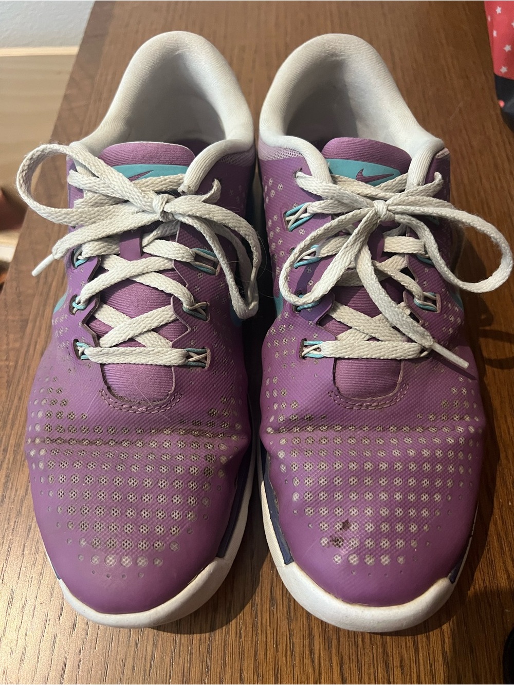 Nike Women’s Purple Athletic Golf shoes